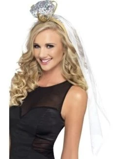 Diamanten Ring Met Sluier